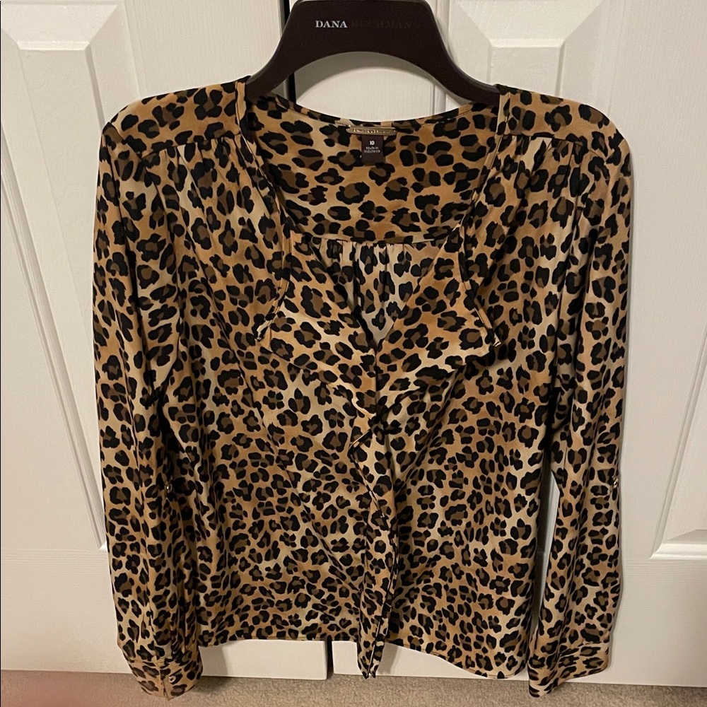 Dana Buchman Women's Leopard Print Blouse Size 10 (Like New)